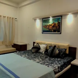 khushi-paying-guest-house.hotels-varanasi.com/