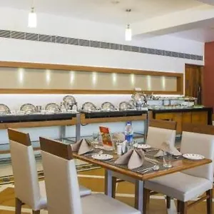 Hotel The Avenue Center, Kochi